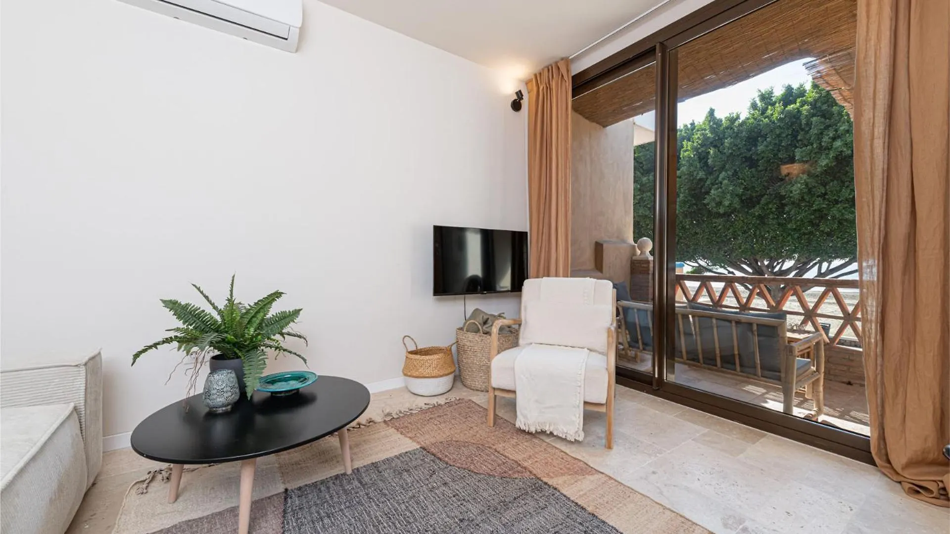 Banda Del Mar Suites By Solaga Holiday Homes Málaga Apartment